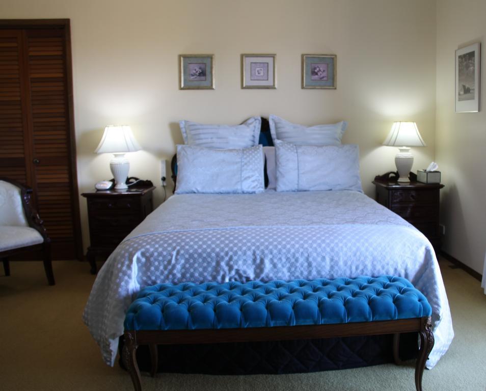 Bathurst Heights Bed & Breakfast Bagian luar foto