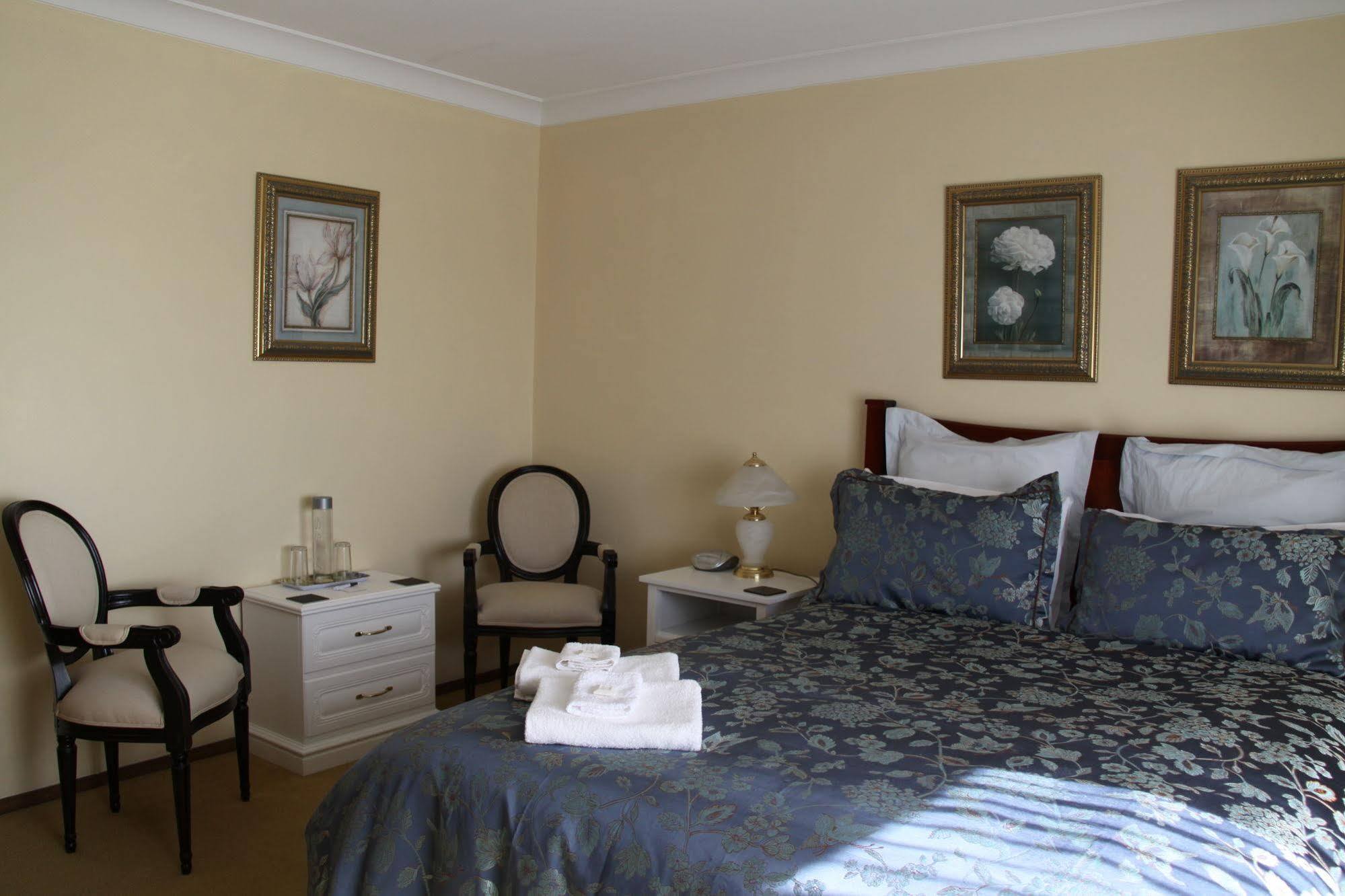 Bathurst Heights Bed & Breakfast Bagian luar foto