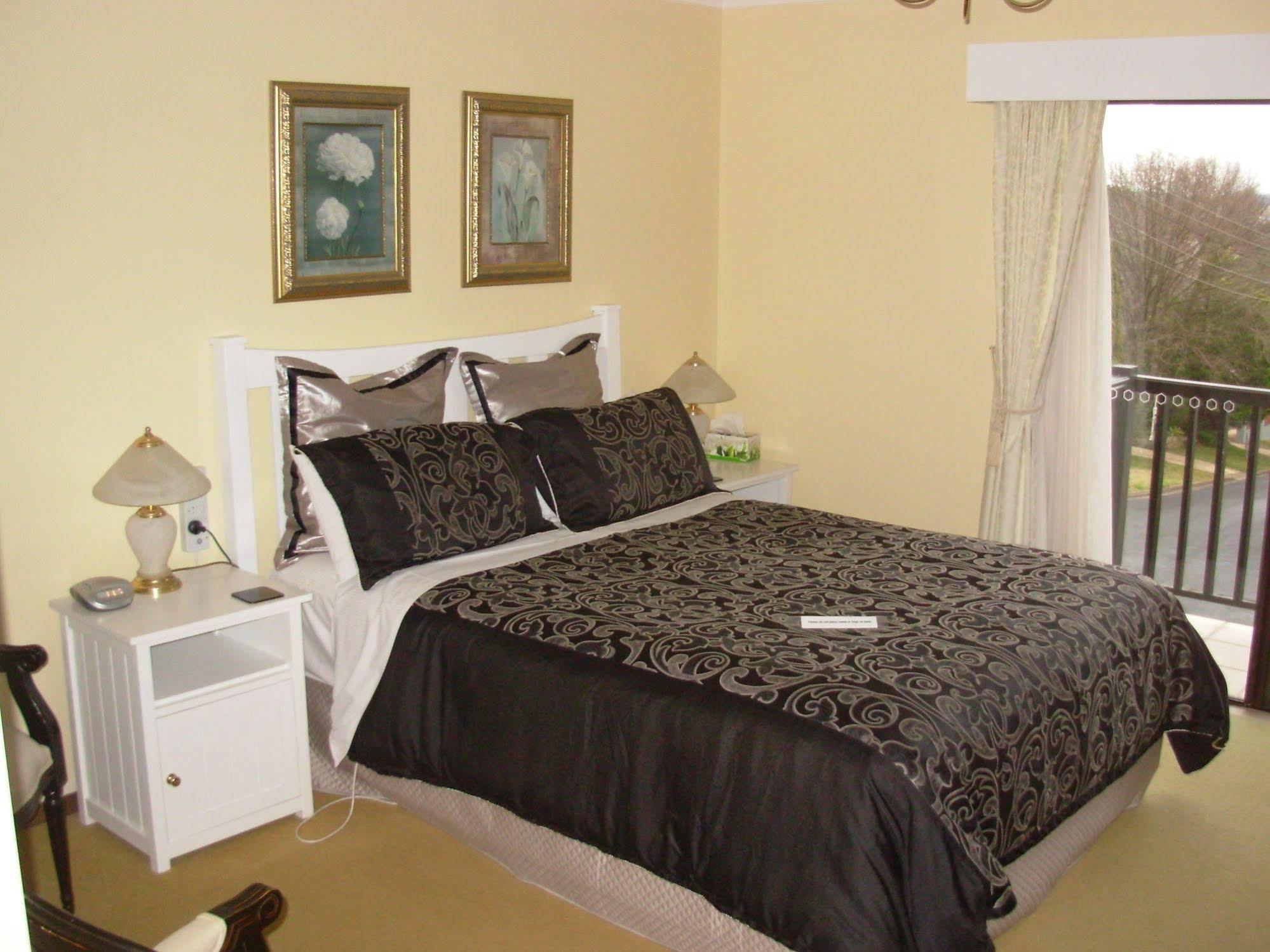 Bathurst Heights Bed & Breakfast Bagian luar foto