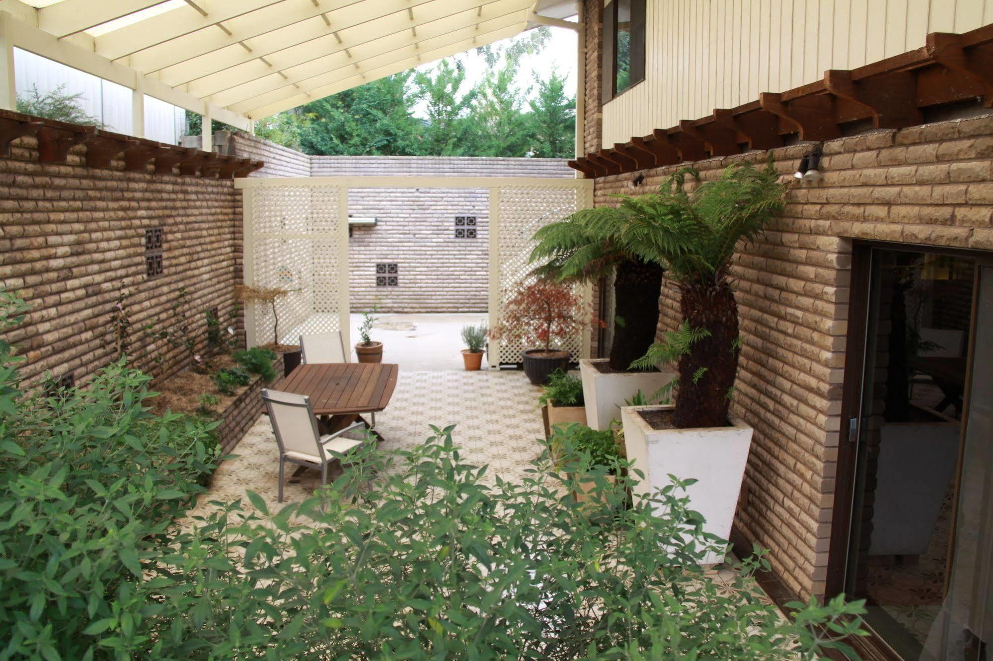 Bathurst Heights Bed & Breakfast Bagian luar foto